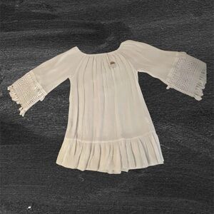 Chic Beach Look!  Women's White Airy  Blouse  Lace Sleeves